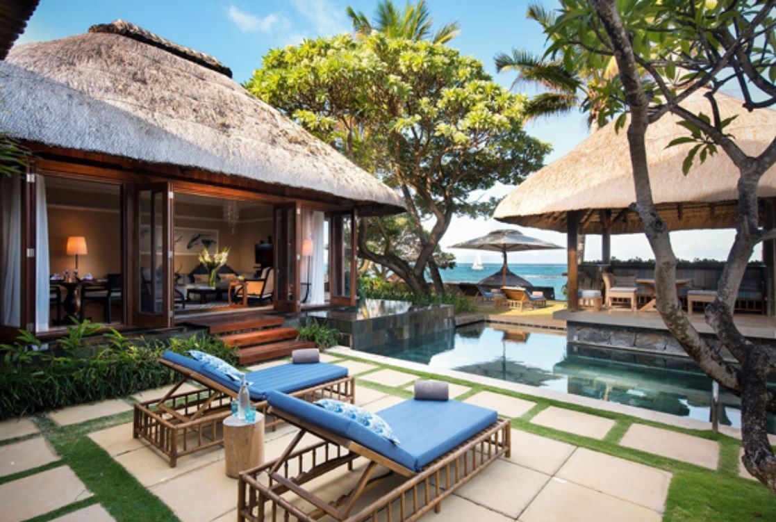 rooms-2-broom-pool-villa-beach-front