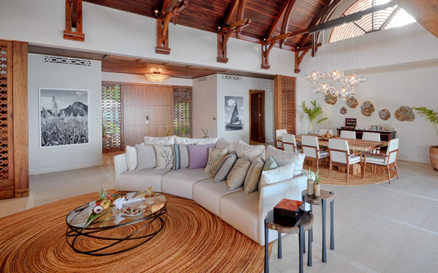 rooms-shangrila-three-bedroom-beach-villas