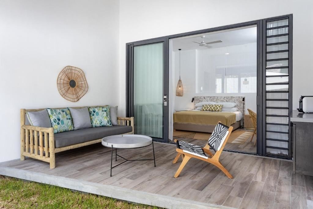 rooms-villas