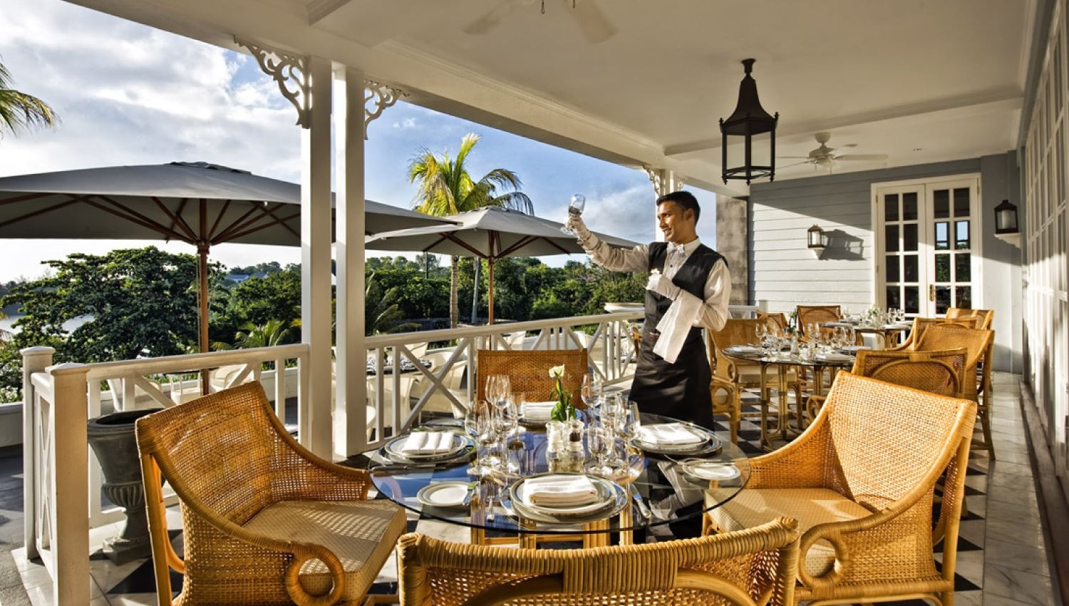 restaurants-chateau-mon-desir-fine-dining-restaurant
