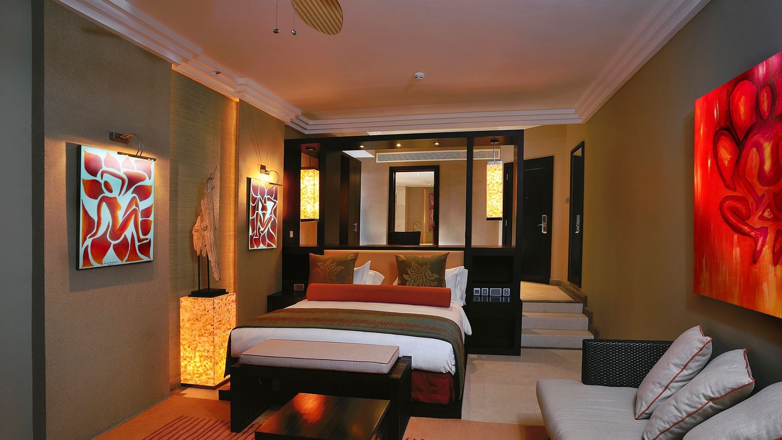 rooms-deluxe-ocean-facing-room