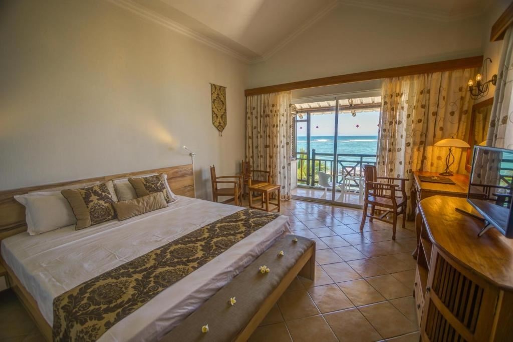 rooms-beach-ocean-front