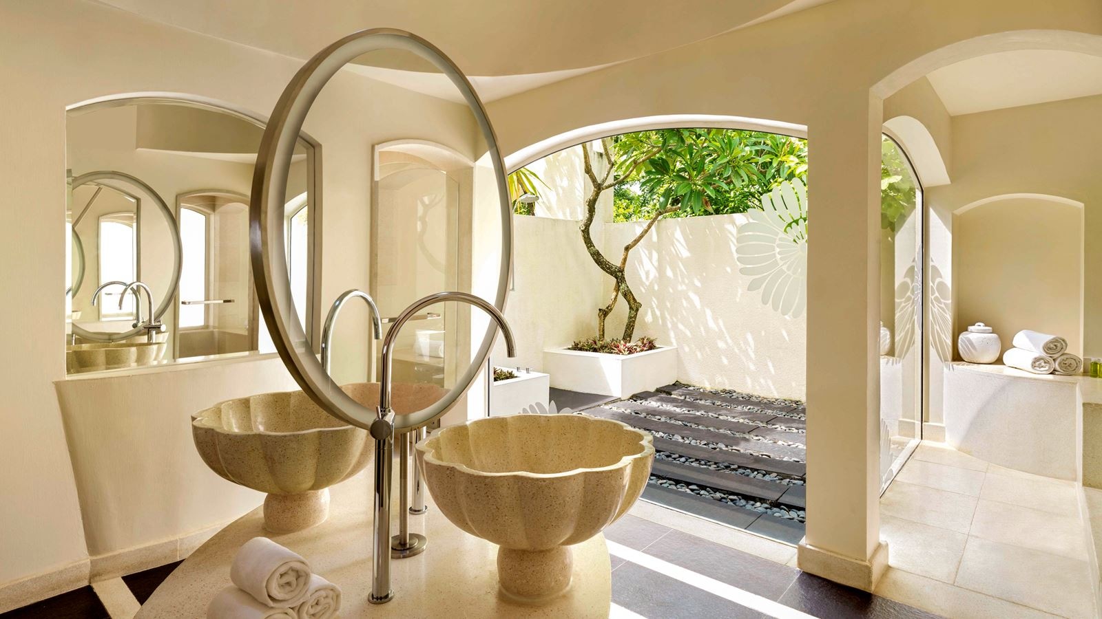 rooms-so-vip-beach-villa