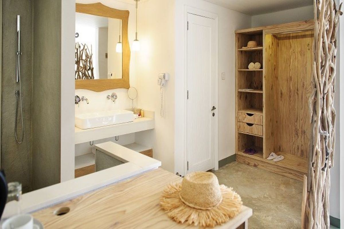 rooms-couple-junior-suite-beachfront