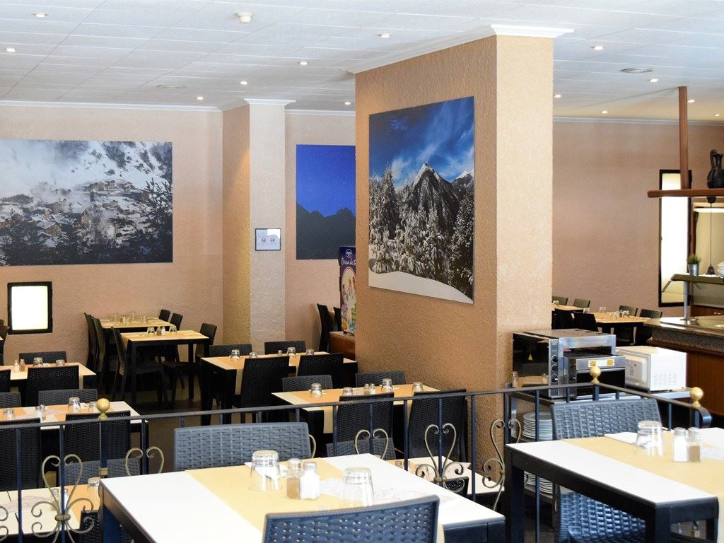 restaurants-restaurant