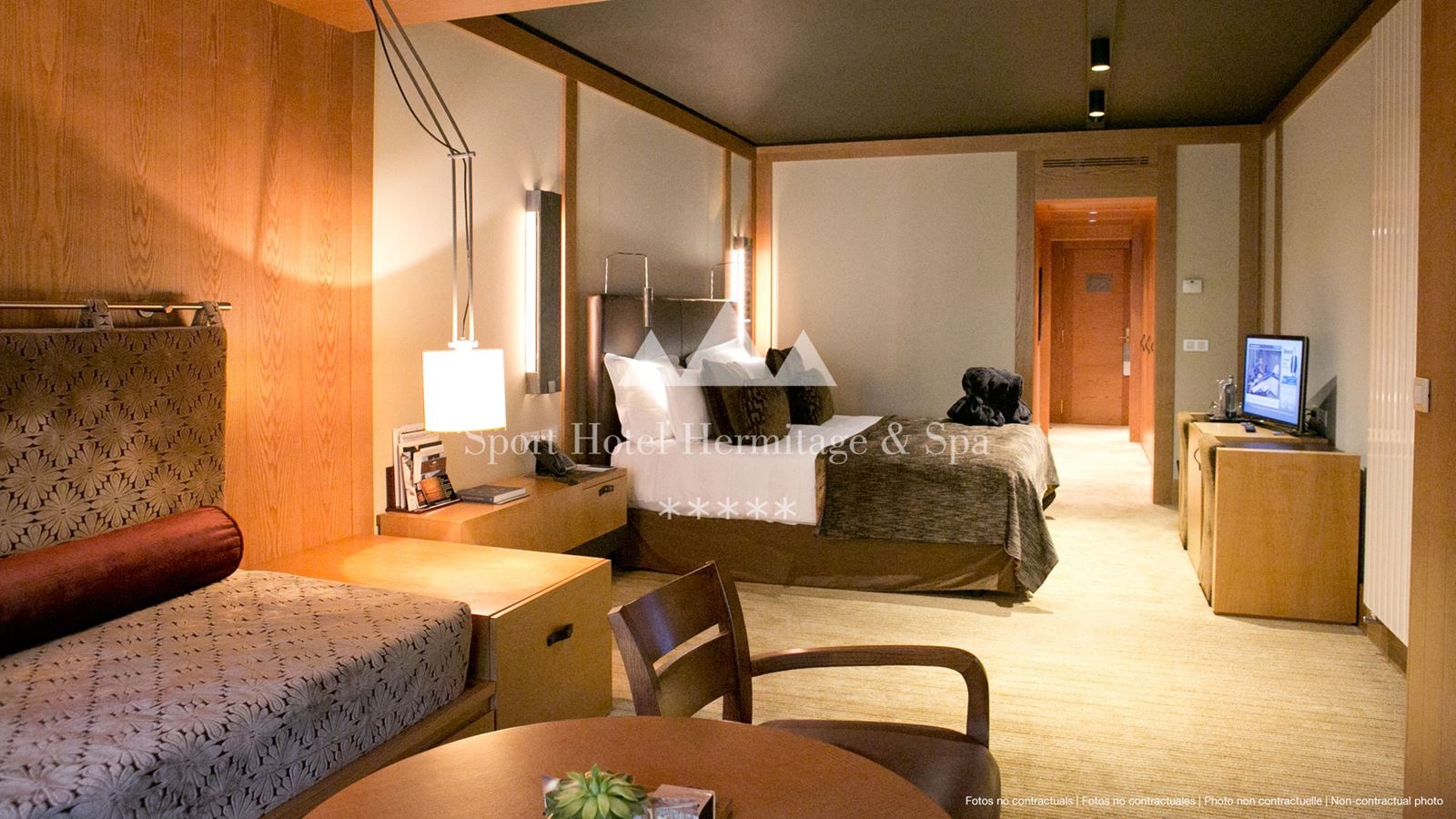 rooms-junior-suite-deluxe-triple