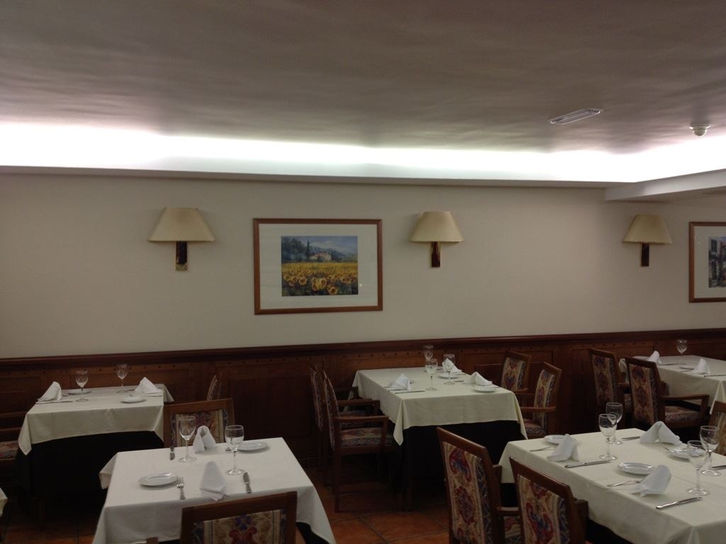 restaurants-restaurant