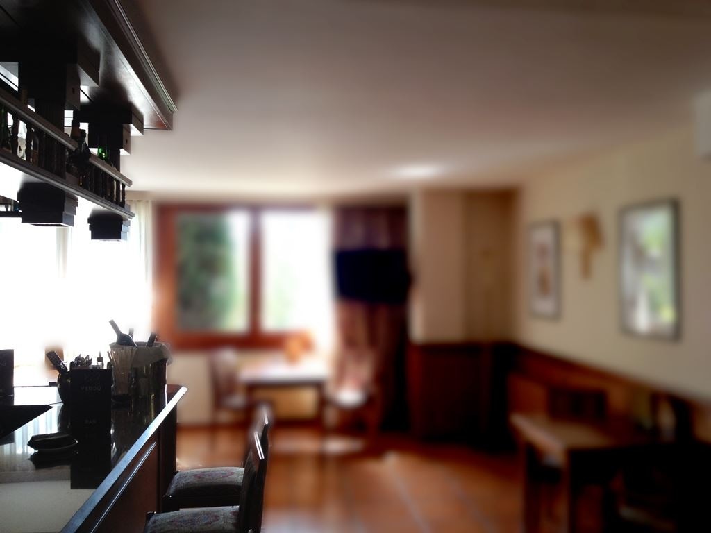 restaurants-restaurant