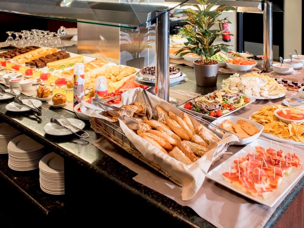 restaurants-restaurant