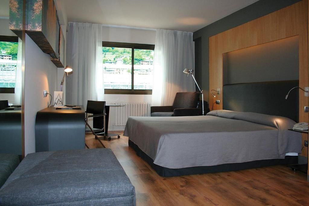 rooms-double-single-use-premium