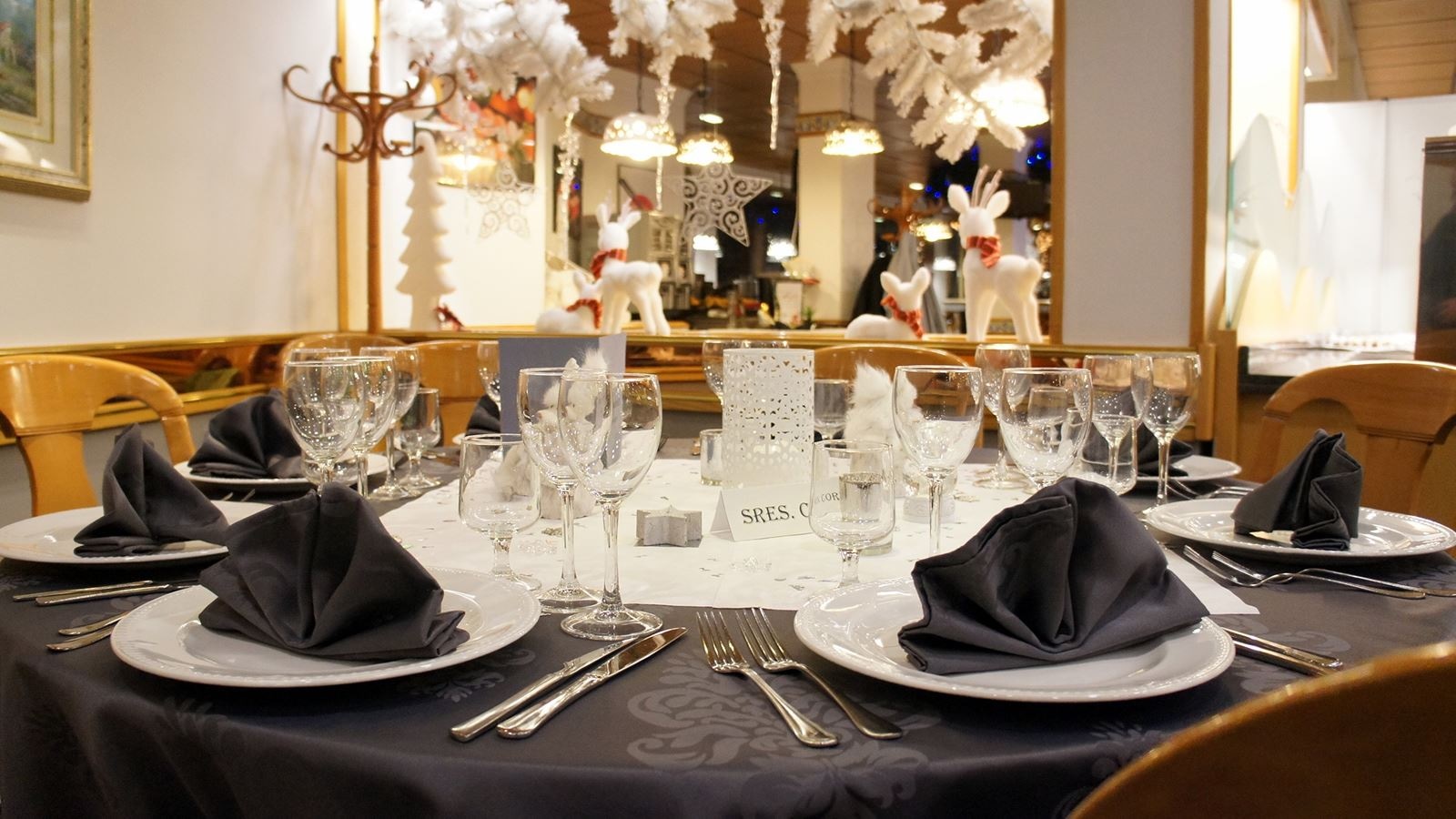 restaurants-restaurants