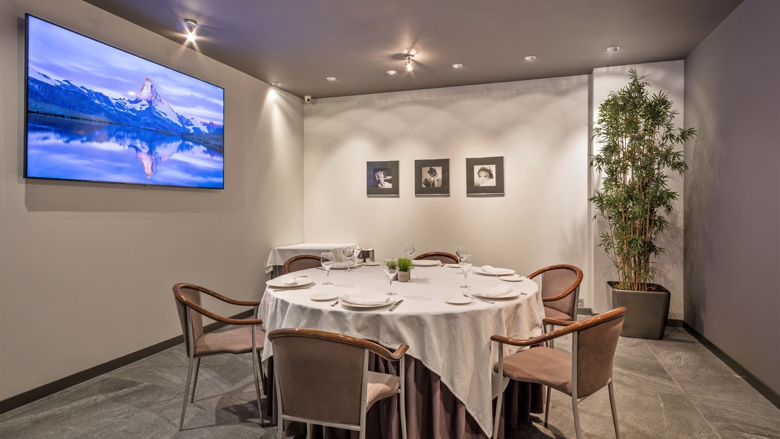 restaurants-restaurants