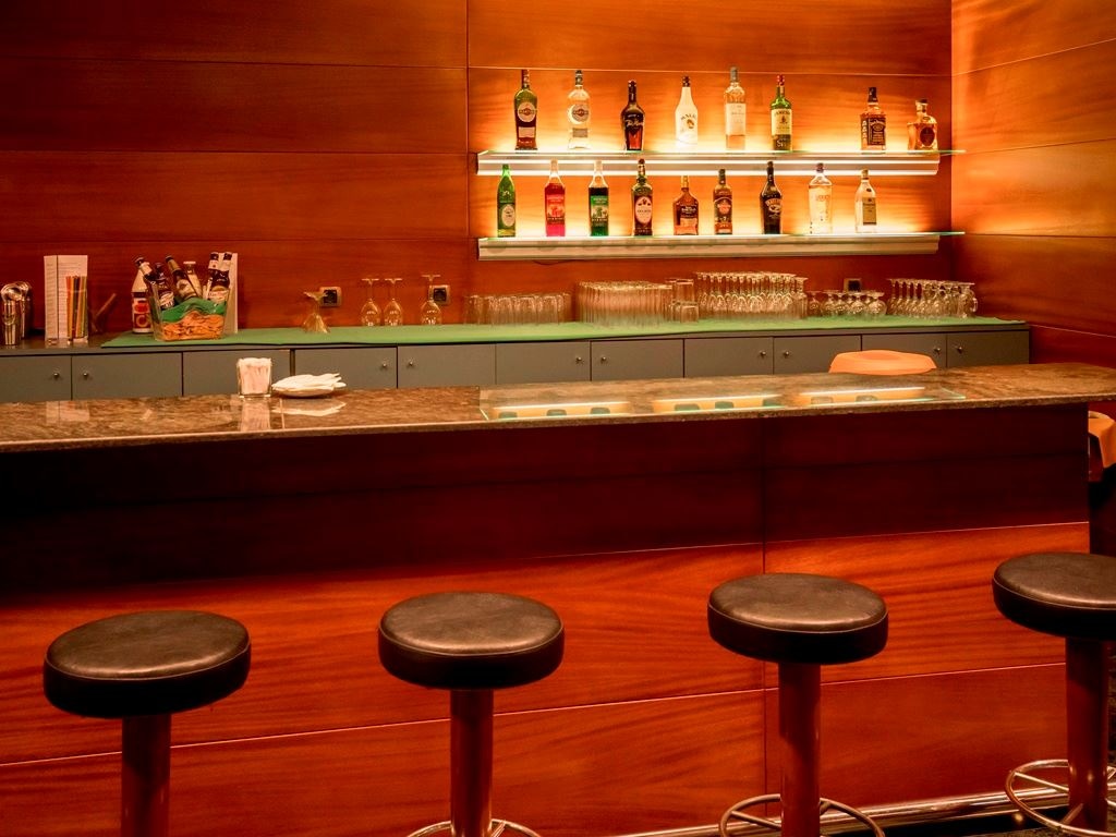 bars-bar