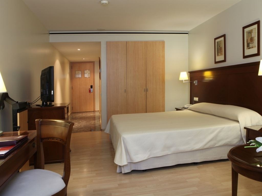 rooms-executive-room