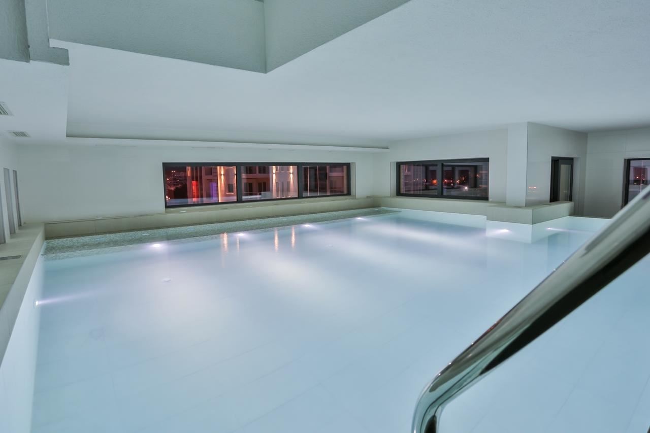 pools-indoor-pool