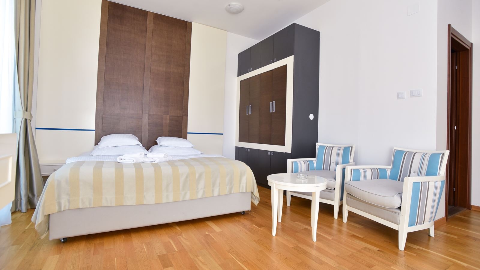 rooms-double-room-annex-building