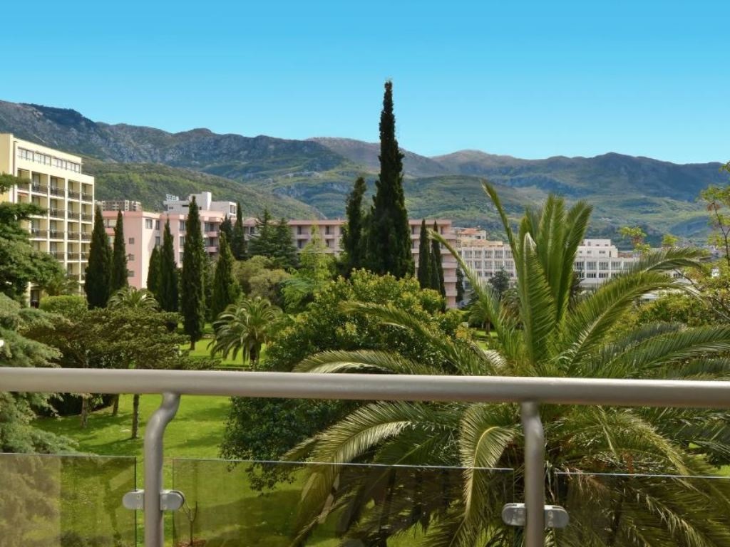 rooms-double-room-garden-view