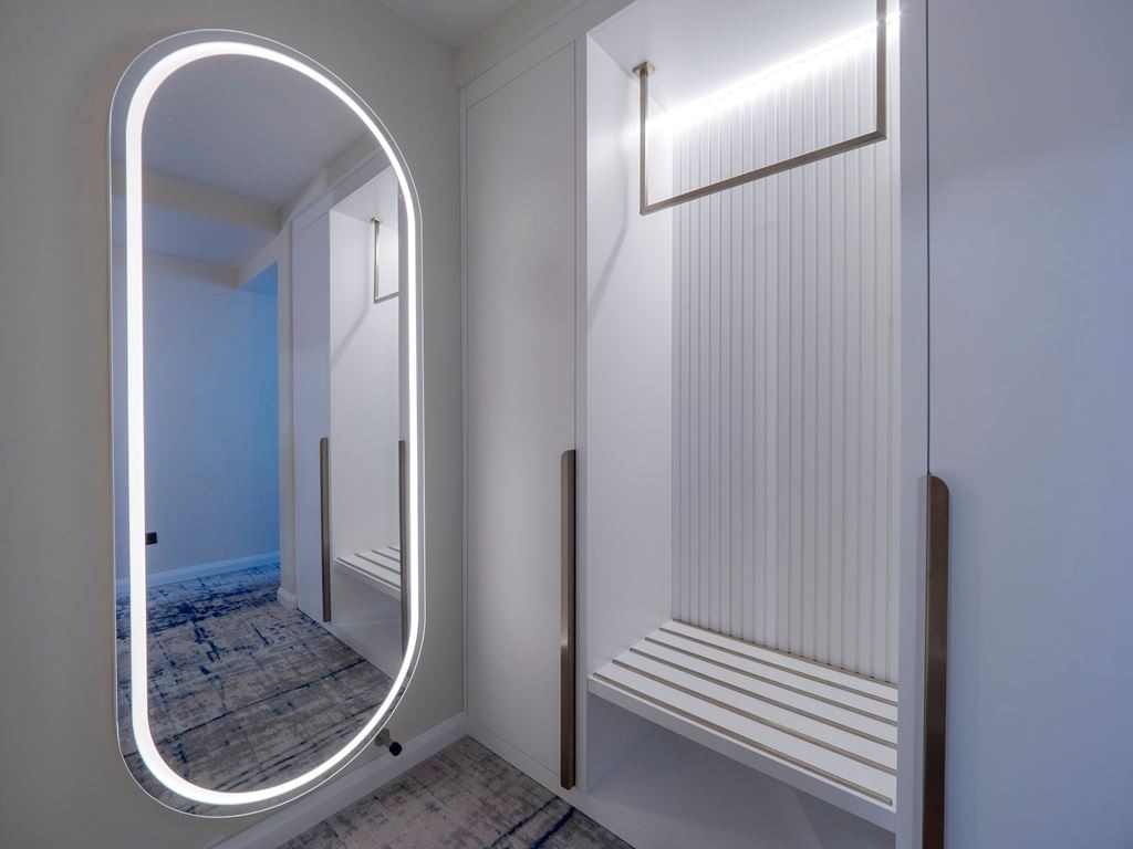 rooms-triple-room-main-building