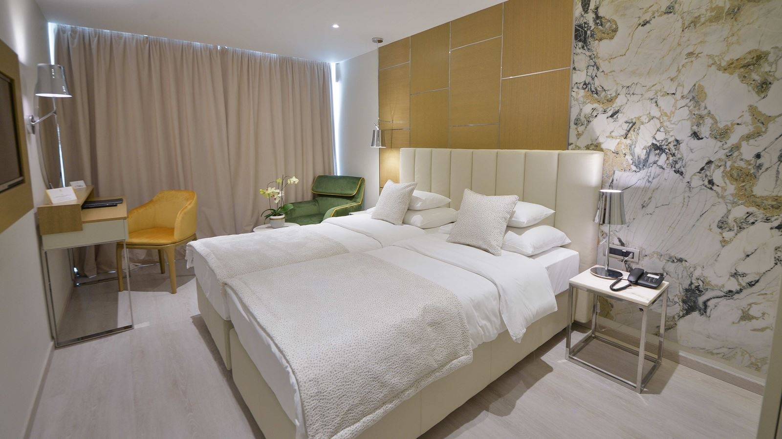 rooms-superior-plus-room