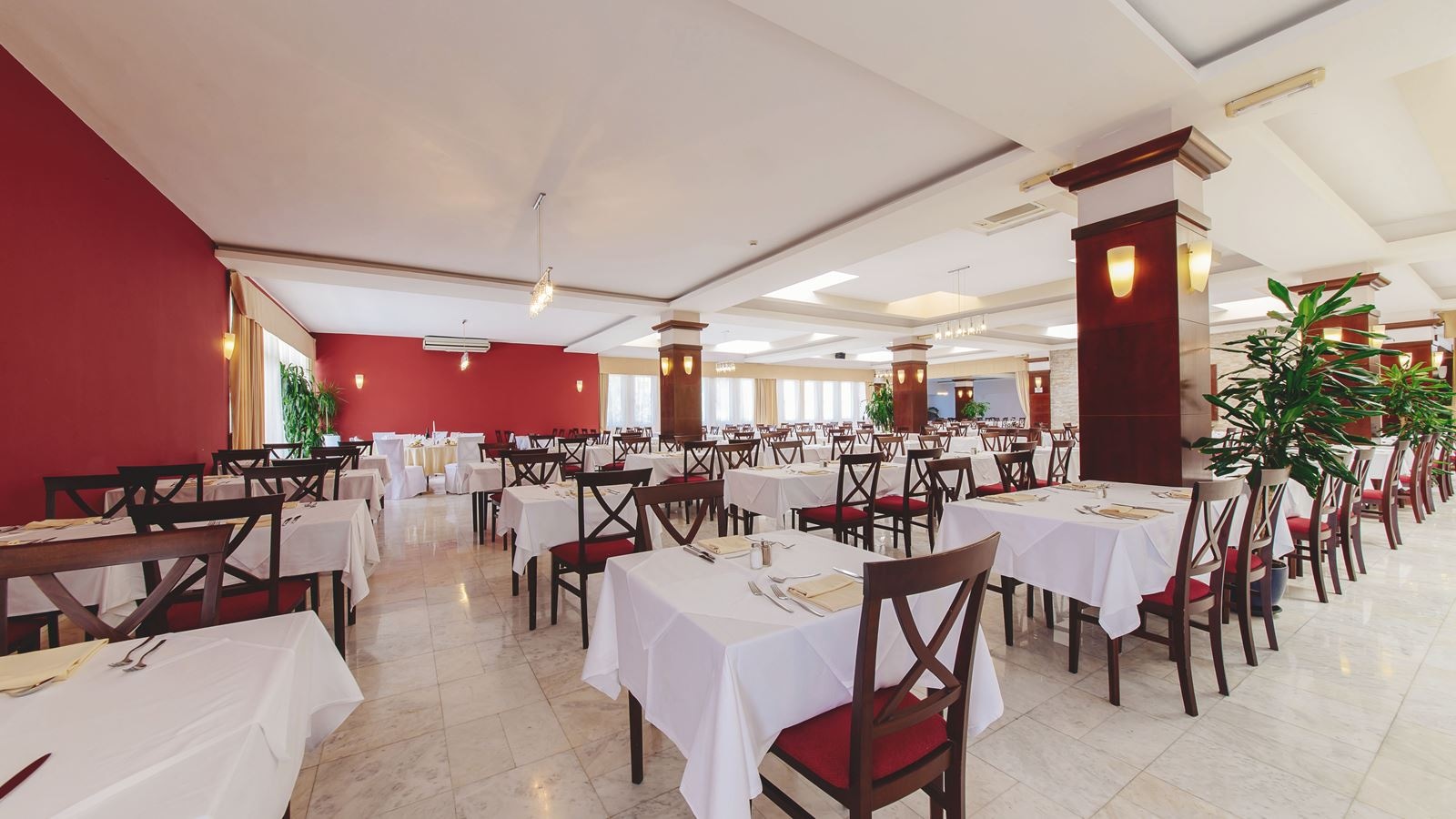 restaurants-main-restaurant