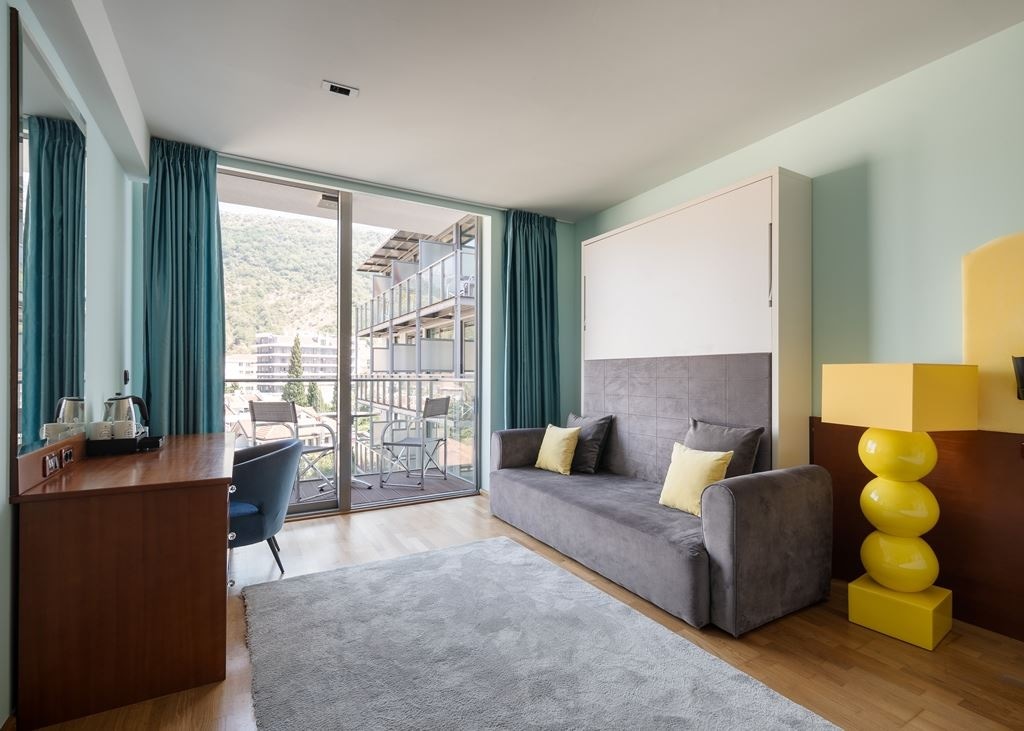 rooms-premium-room-with-balcony