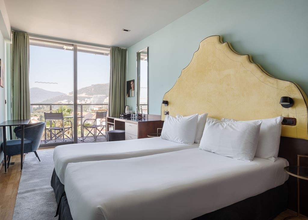 rooms-deluxe-double-room-single-use