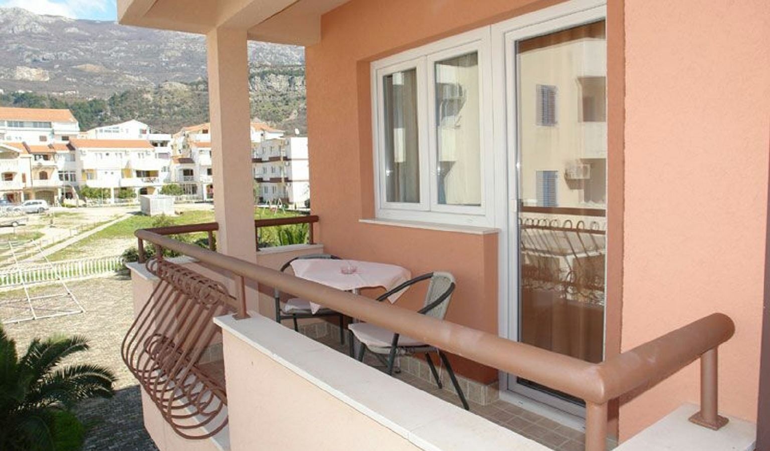 rooms-standard-double-room