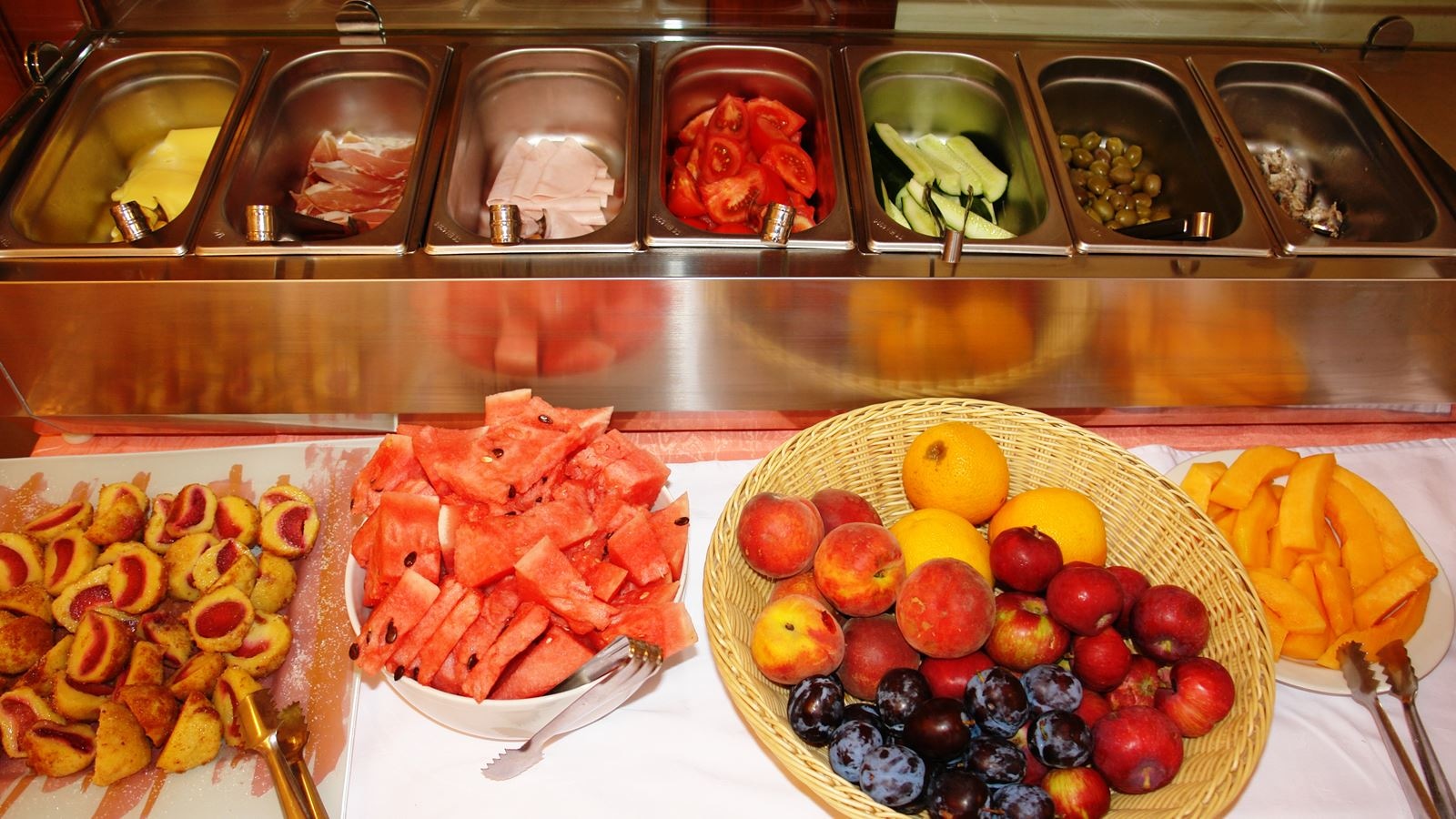 restaurants-restaurant