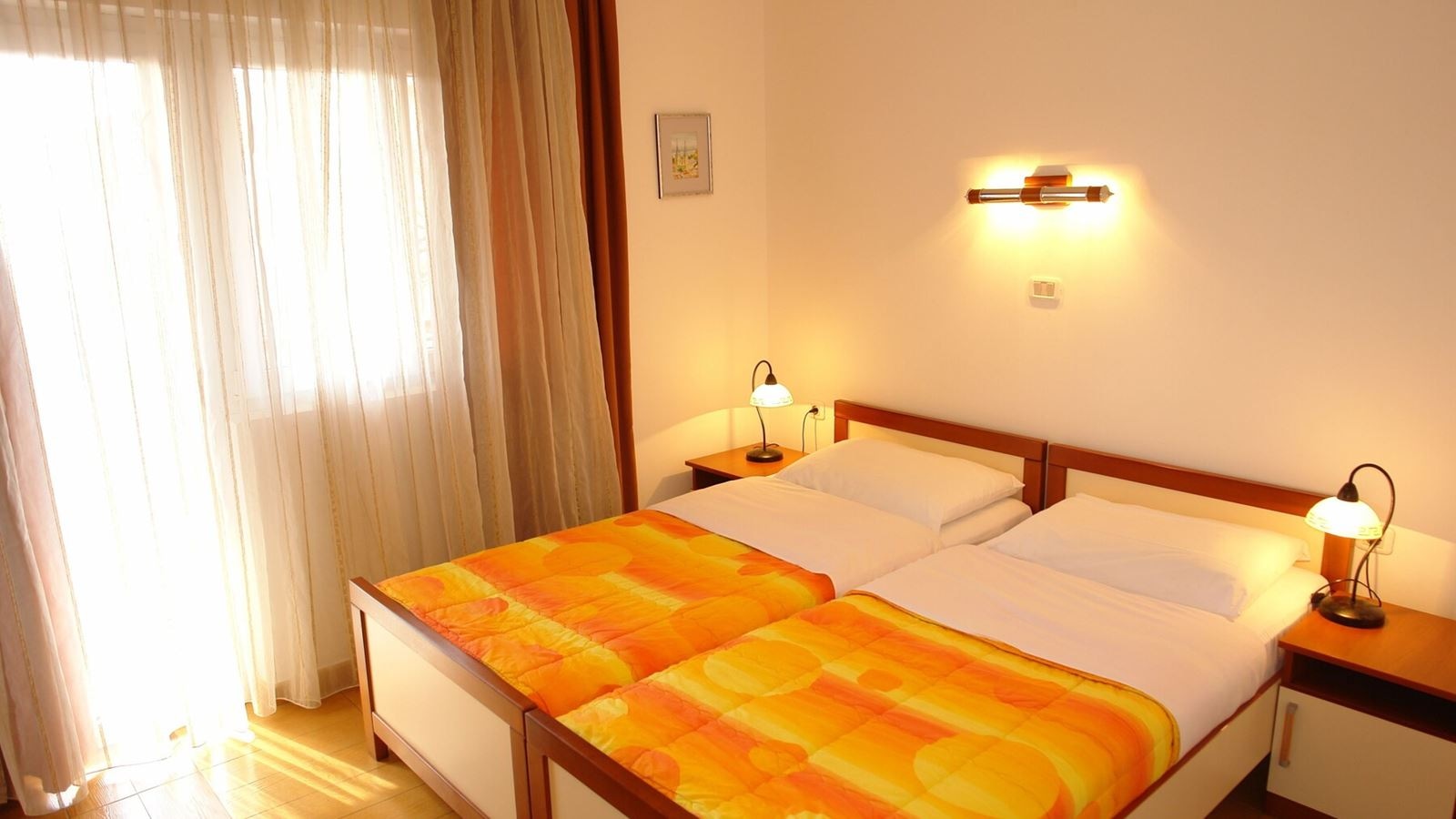 rooms-standard-double-room