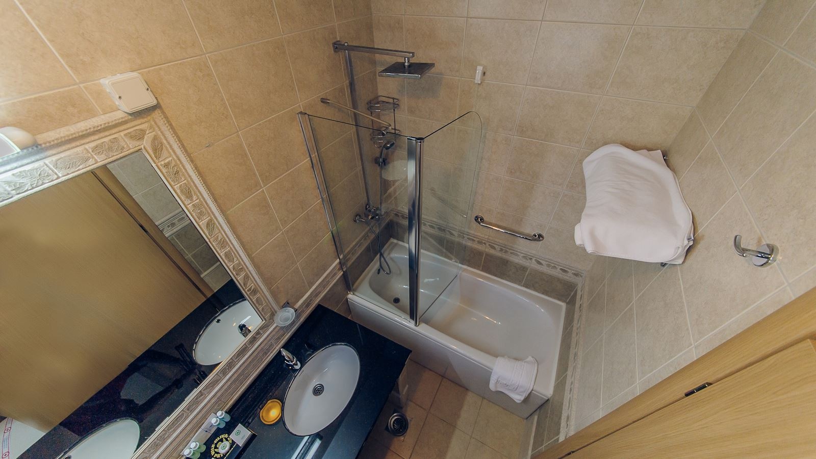 rooms-standard-room-in-villas