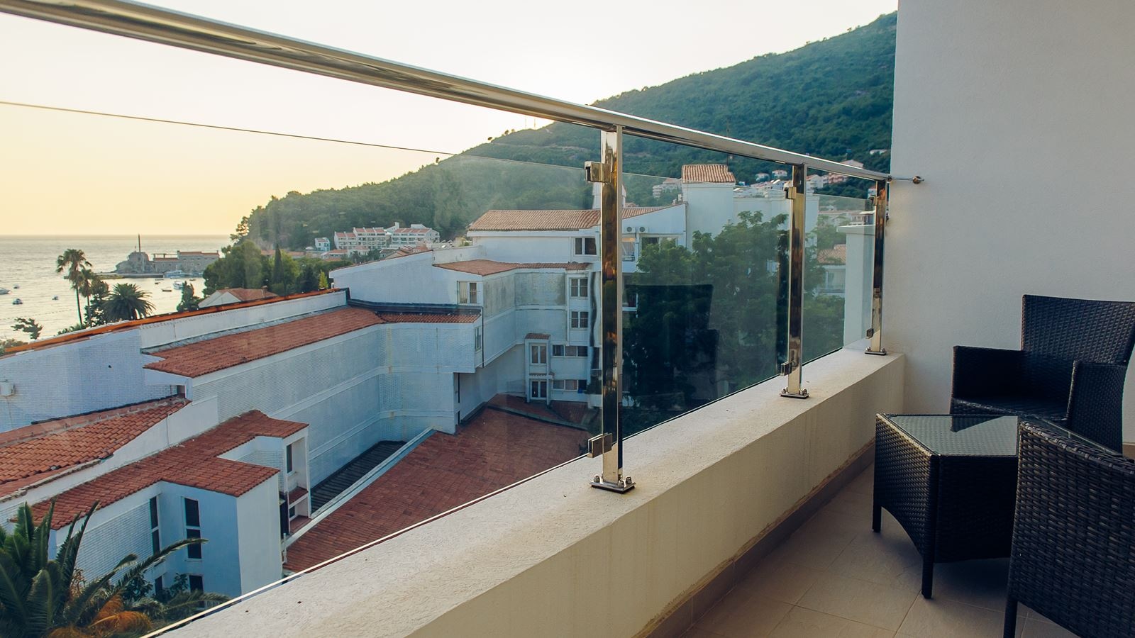 rooms-superior-room-main-building