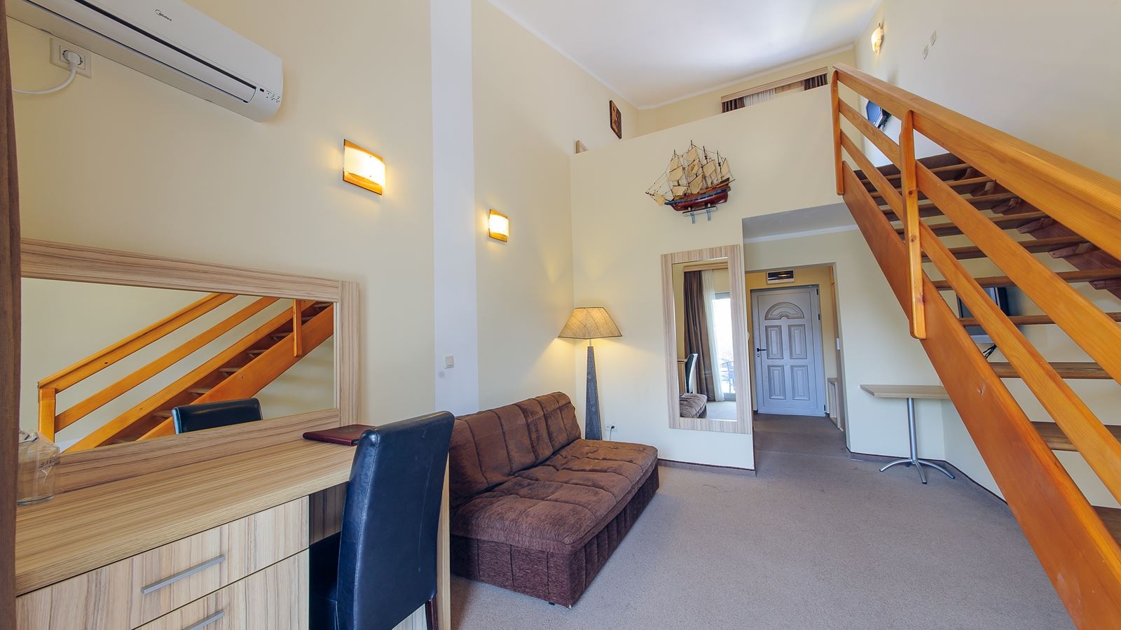 rooms-duplex-apartment