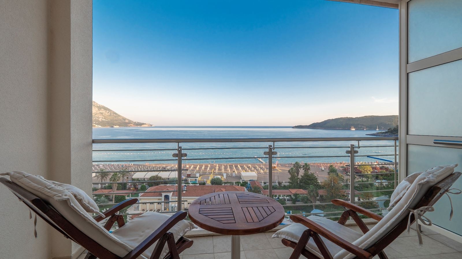 rooms-superior-room-premium-sea-view