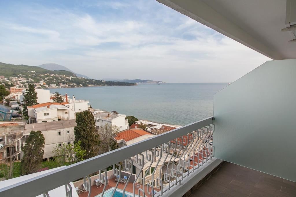 rooms-standard-double-sea-view