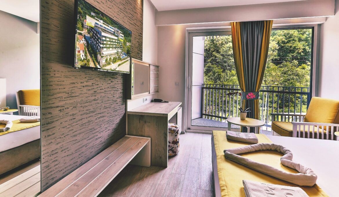 rooms-double-room-mountain-view