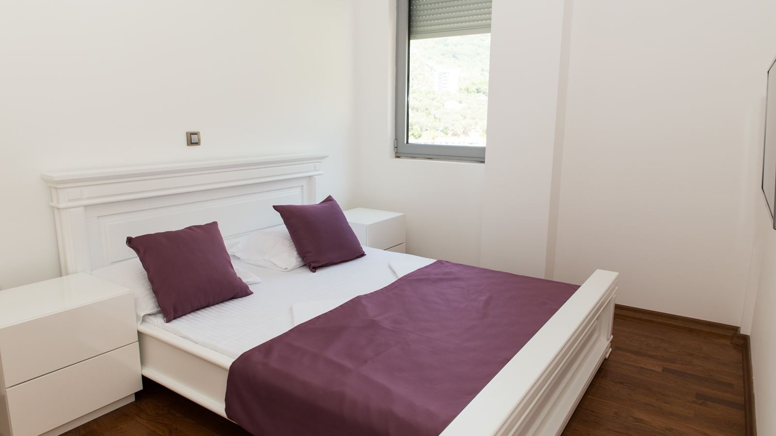 rooms-three-bedroom-apartment-sea-view