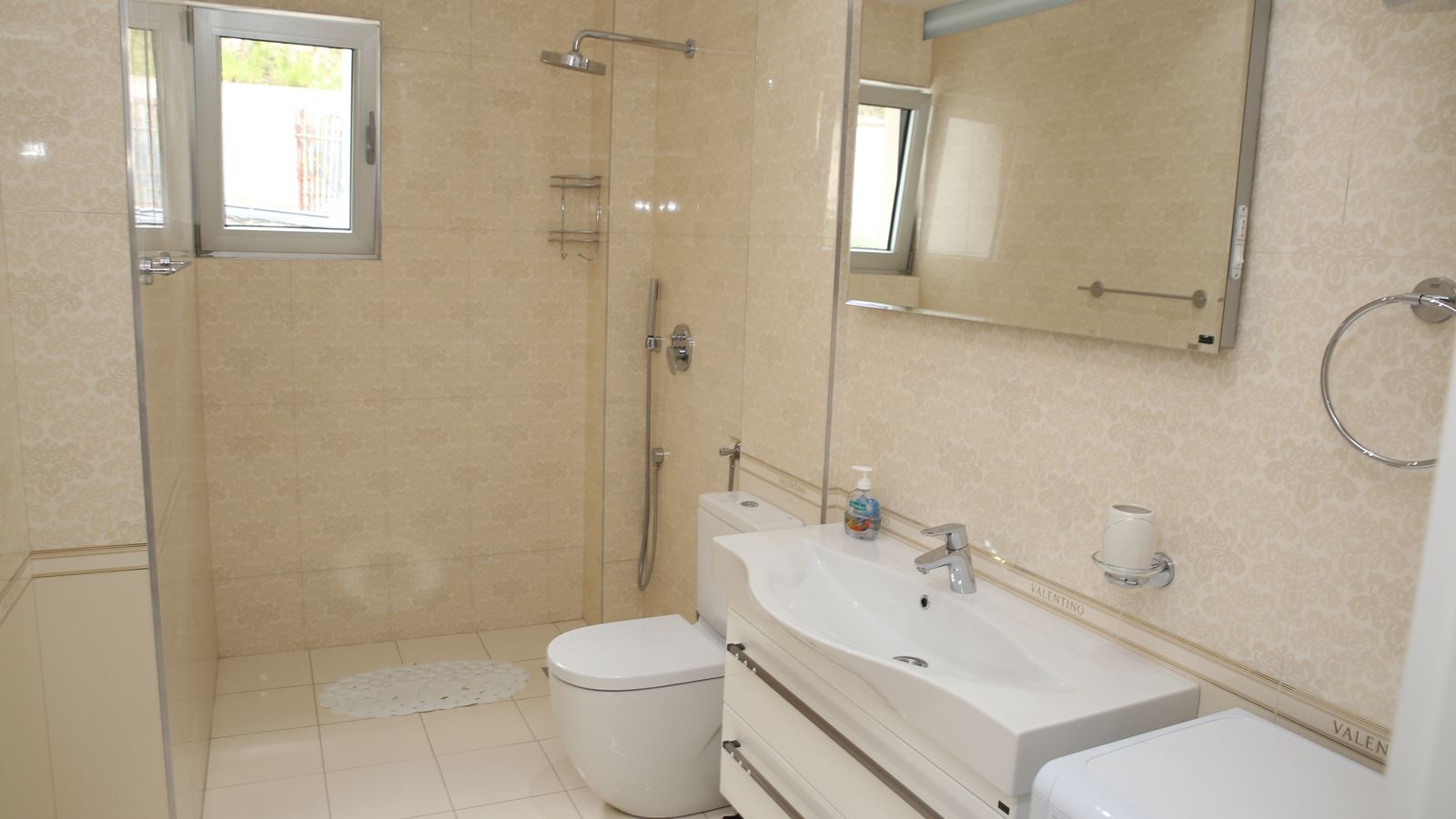 rooms-two-bedroom-apartment-garden-view