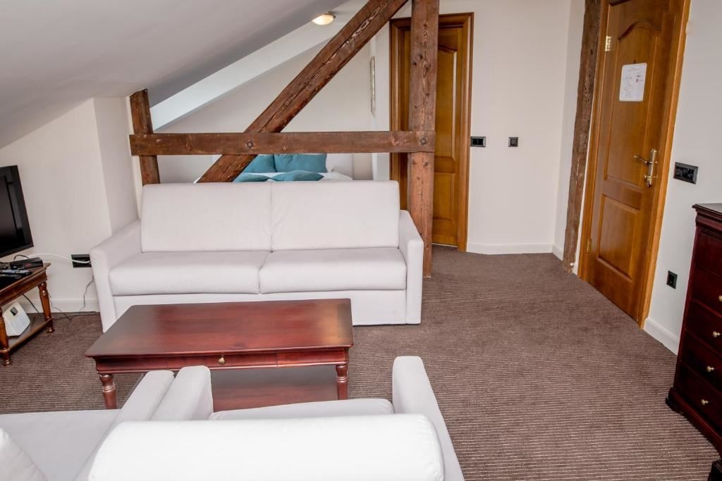 rooms-junior-suite