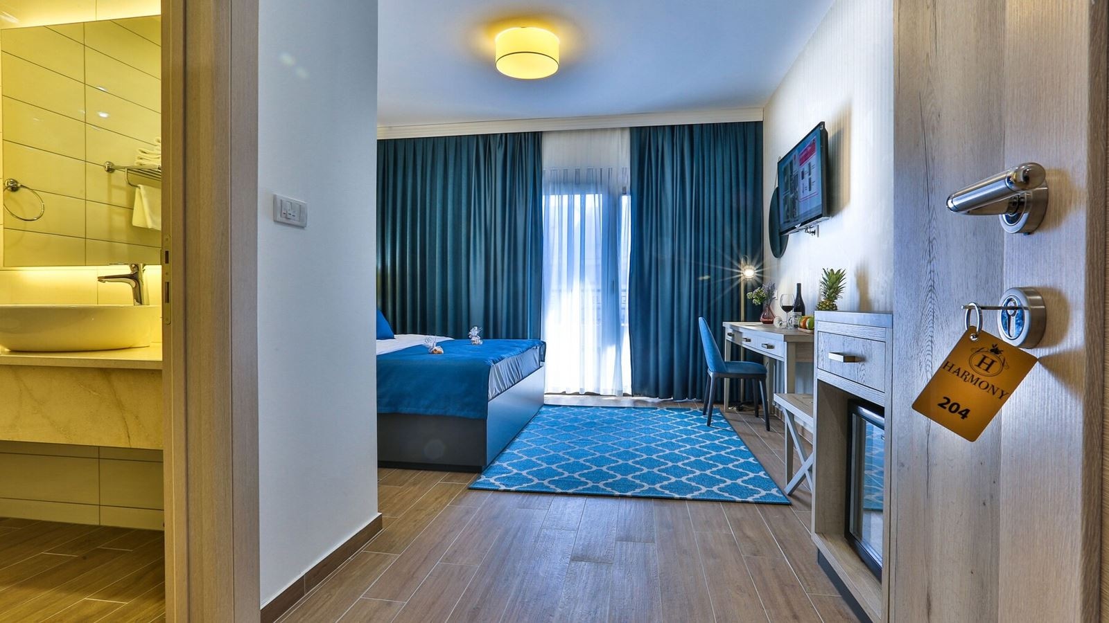 rooms-deluxe-double-room-with-extrabed