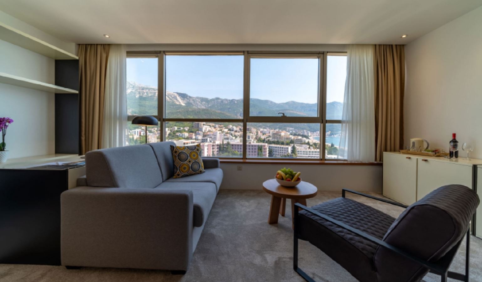 rooms-lux-suite-sea-view