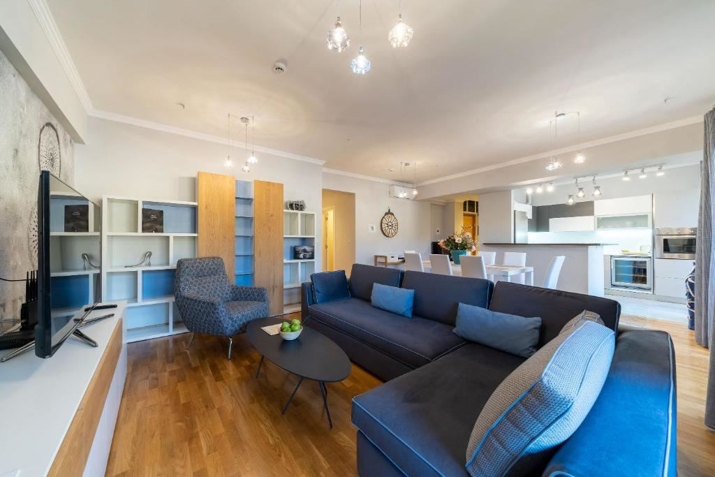 rooms-three-bedroom-suite-sea-view