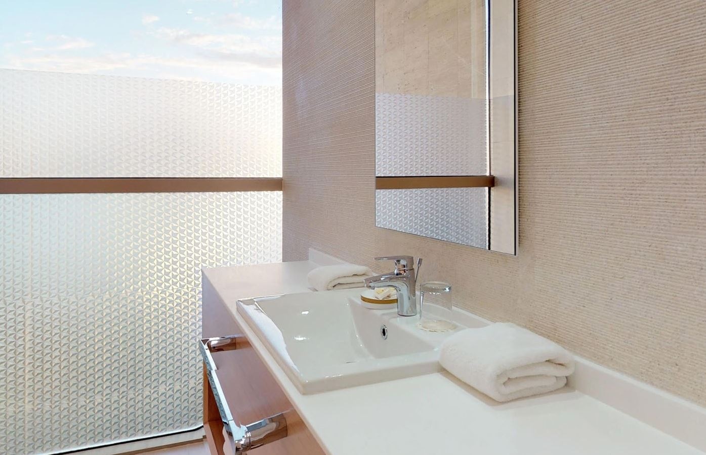 rooms-duplex-suite-sea-view-room