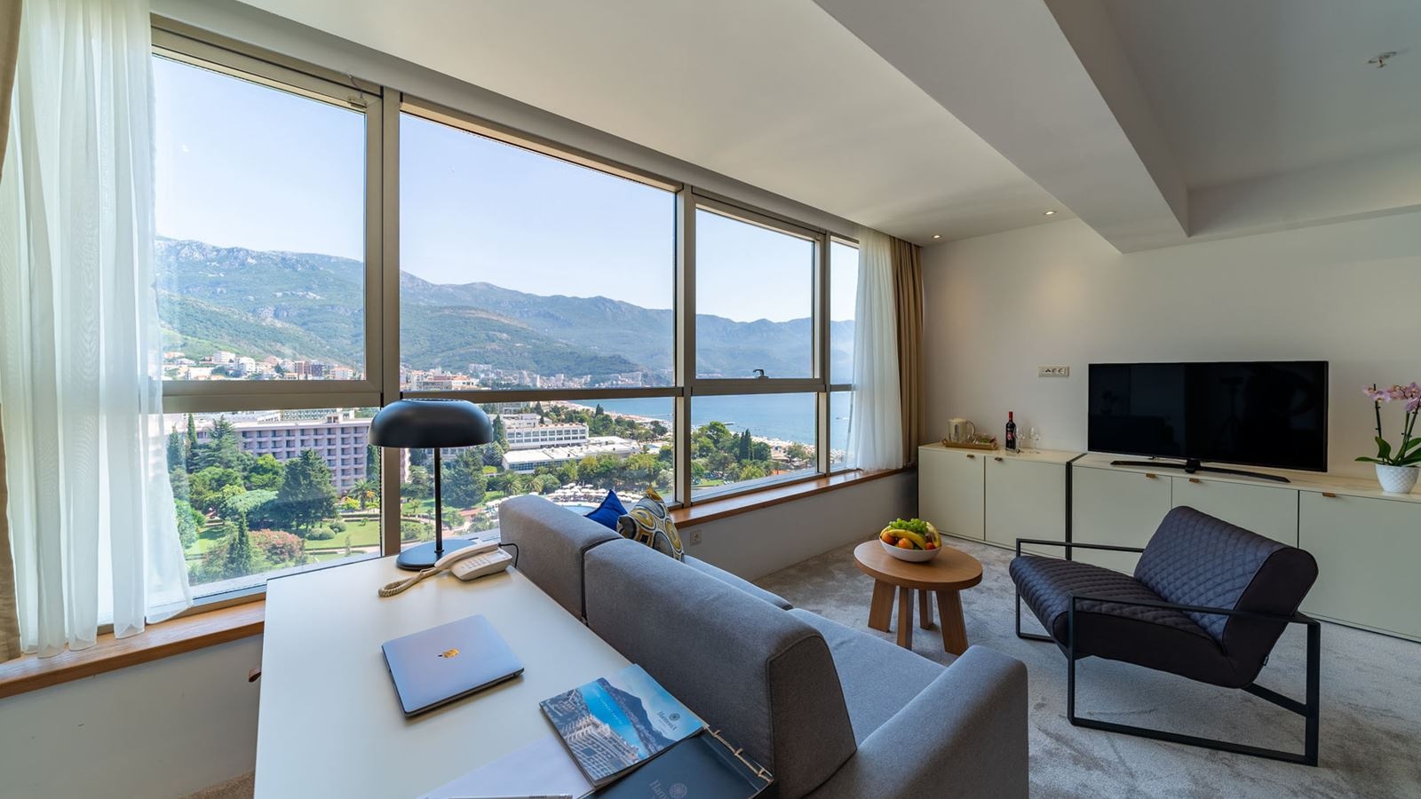rooms-lux-suite-sea-view
