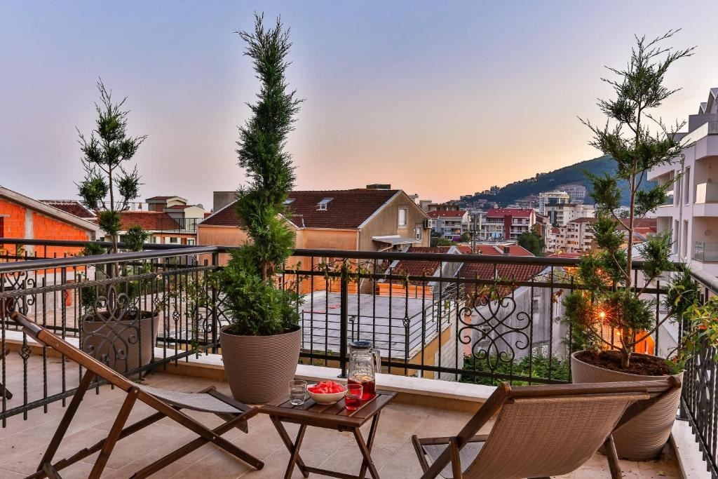 rooms-standard-double-room