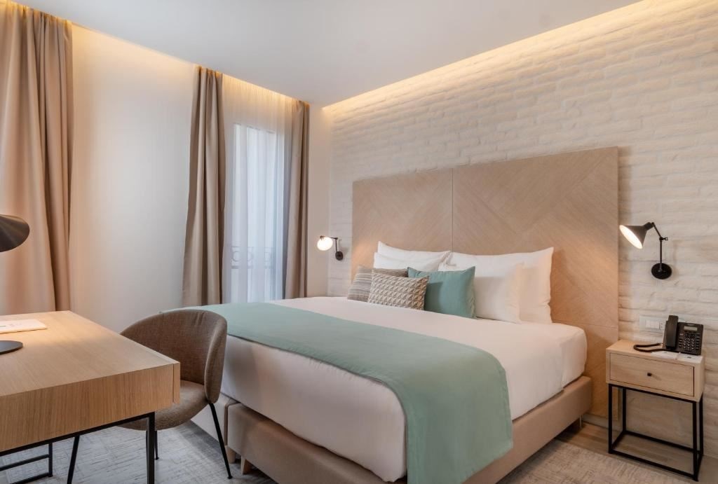 rooms-studio-park-view-balcony-contemporary-building