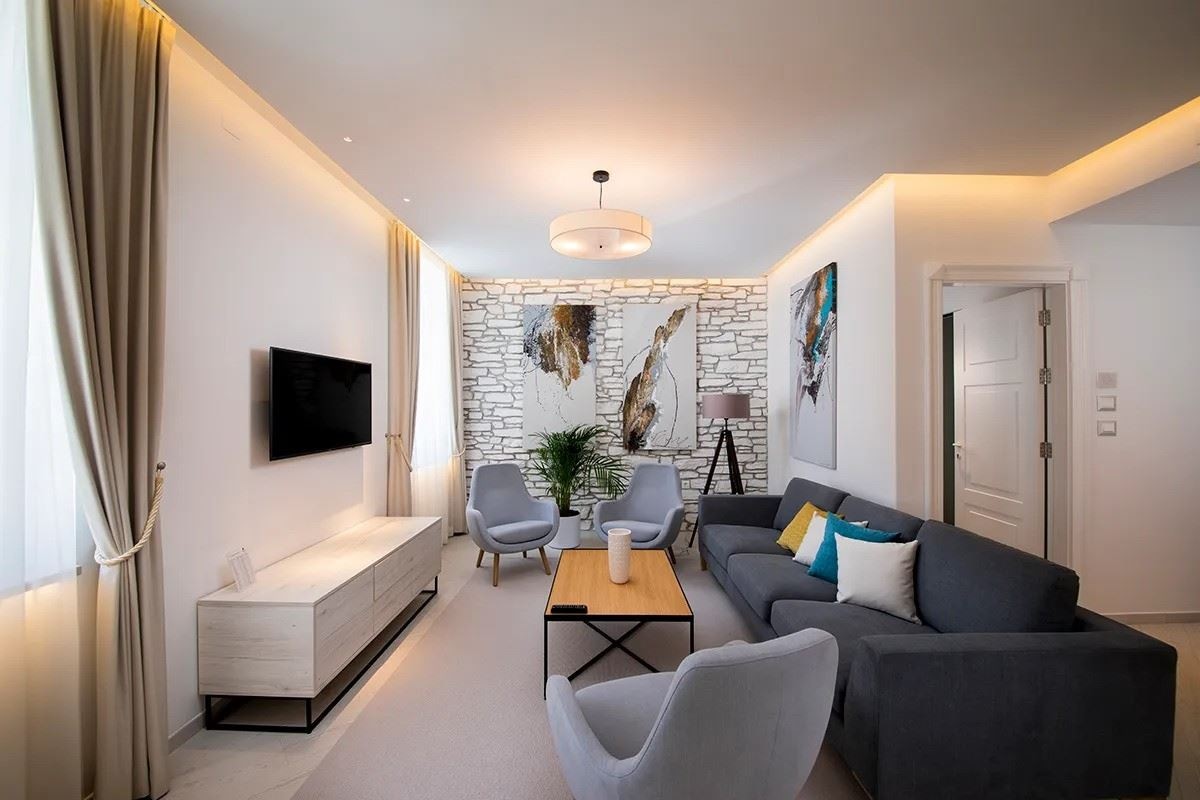 rooms-exclusive-suite-historical-building