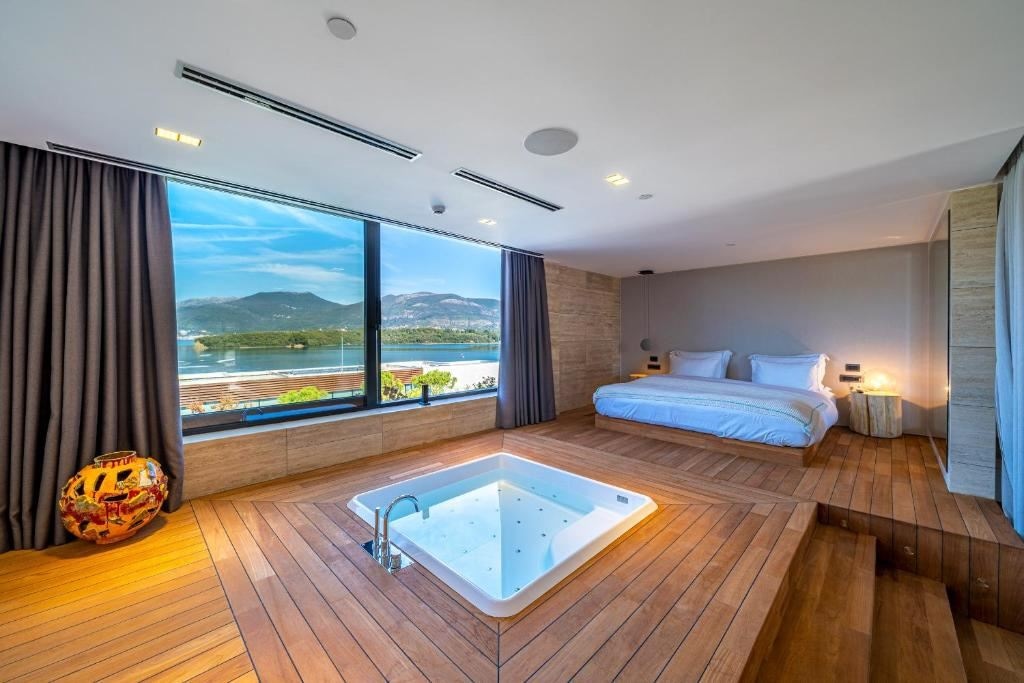 rooms-signature-suite-sea-view