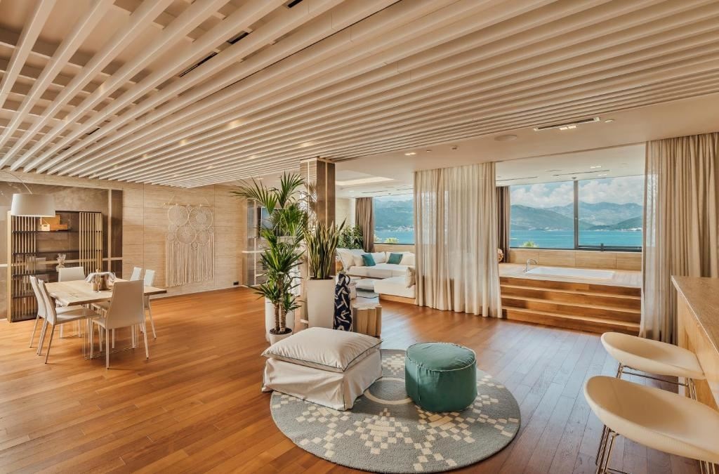 rooms-signature-suite-sea-view