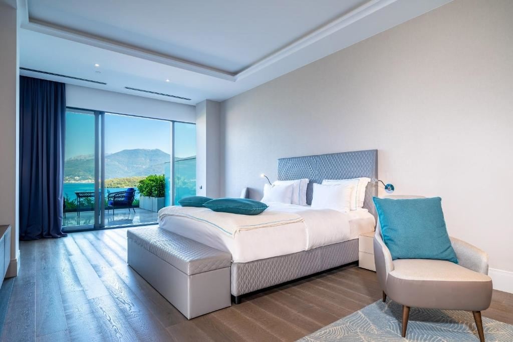 rooms-covet-room-sea-view