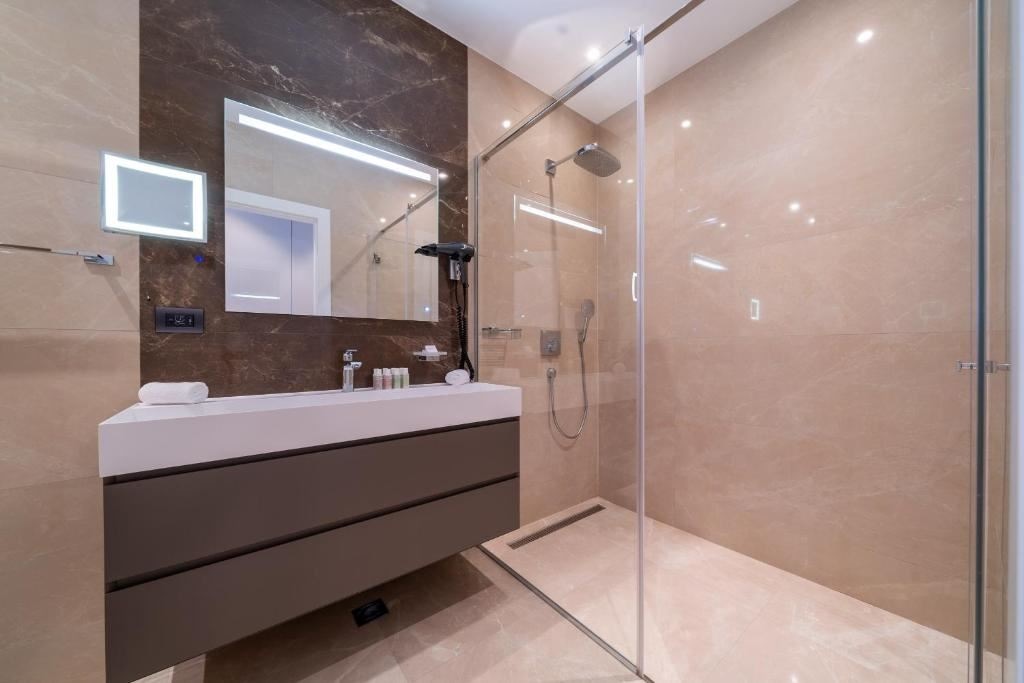 rooms-covet-room-sea-view